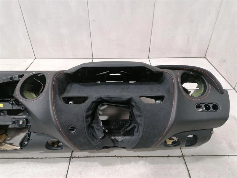 McLaren 720S Coupe Dashboard RHD Armaturenbrett - Image 3