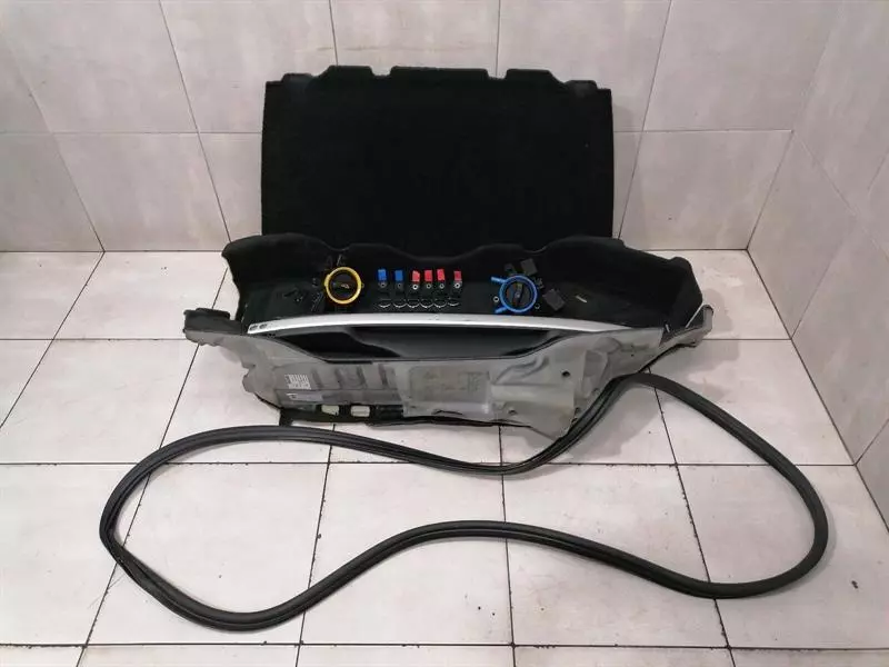 PORSCHE CAYMAN 718 GT4 Rear Carpet set 982863005A Kofferraum Verkleidung - Image 2