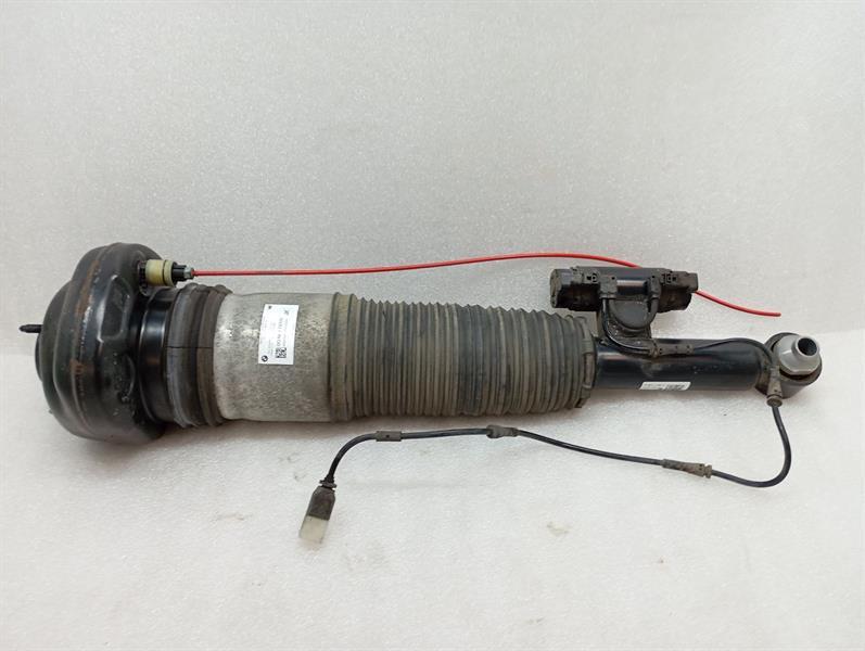 BMW 7 series G11 Shock Absorber Rear 76687459305 LEFT  Stossdämpfer Hinten