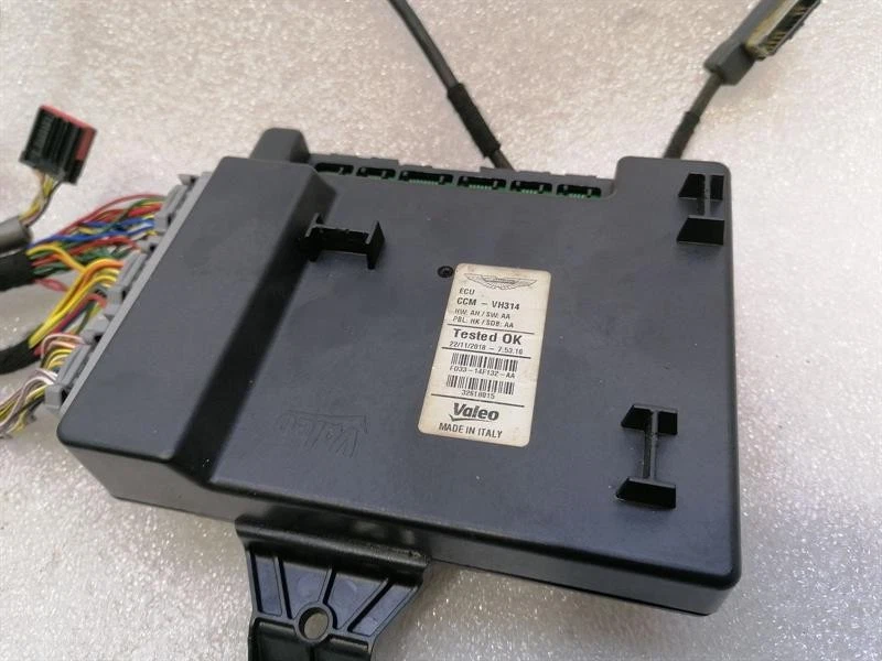 ASTON MARTIN RAPIDE AMR Center Stack module FD33-14F132-AA Steuergerät - Image 3