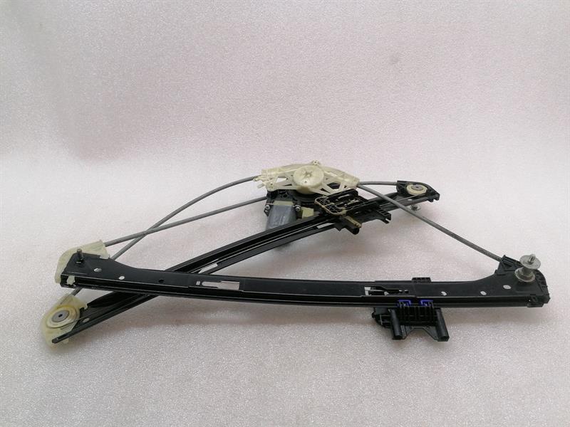 PORSCHE MACAN 95B Right Front Door Winder 95B837462 Fensterheber vorne rechts