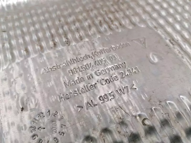 PORSCHE CAYMAN 718 GT4 98150440503 REAR HEAT SHIELD HINTERES HITZESCHILD - Image 6