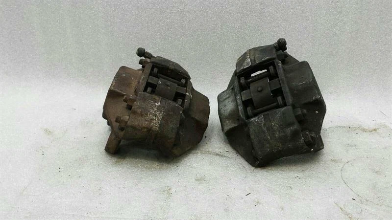 ORIGINAL PORSCHE 911F 911G TURBO 3.0 BREMSSATTEL SATZ VORNE FRONT - Image 3