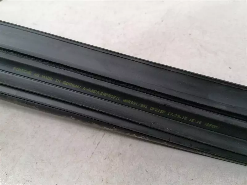 PORSCHE 911 991 Cabrio Windscreen Seal 99153707703 dichtungen CABRIO - Image 6