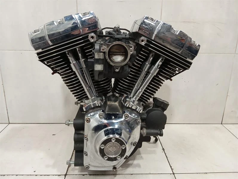 2016 HARLEY-DAVIDSON ROAD GLIDE FLTRXS Engine 103Ci MOTOR TWIN CAM 19678-16A - Image 2