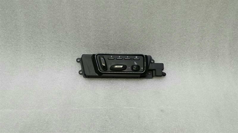 ASTON MARTIN VANQUISH S Right Seat Switch CD33-14A701-CB Sitz Rechts Schalter