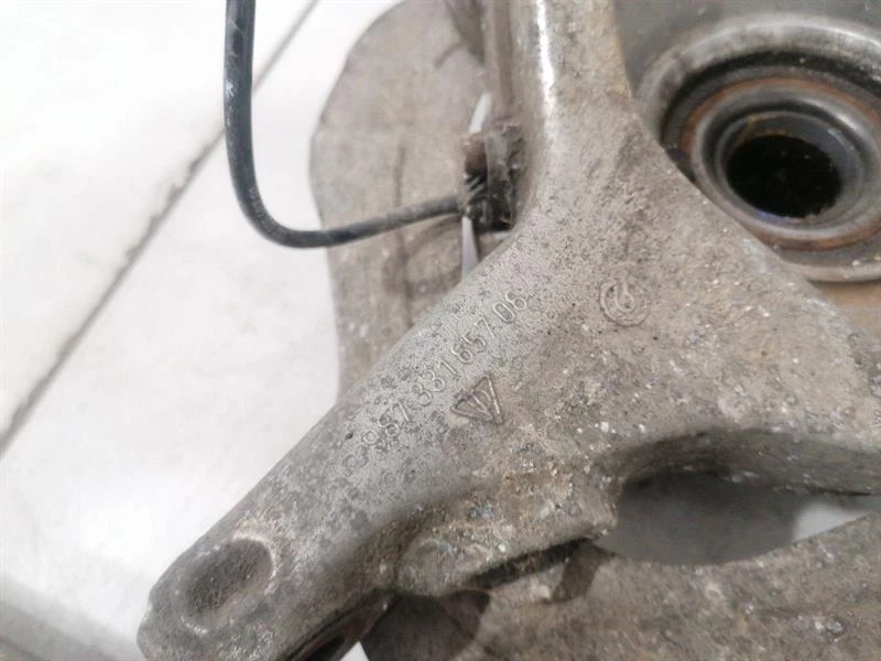 PORSCHE CAYMAN 987 Left Rear Hub 98733165706 Radlagergehäuse Hinten Links - Image 7