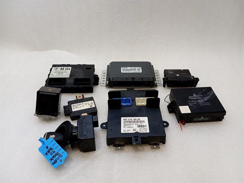 PORSCHE 911 997 Engine ECU SET 99761860102 Motorsteuergerät SATZ
