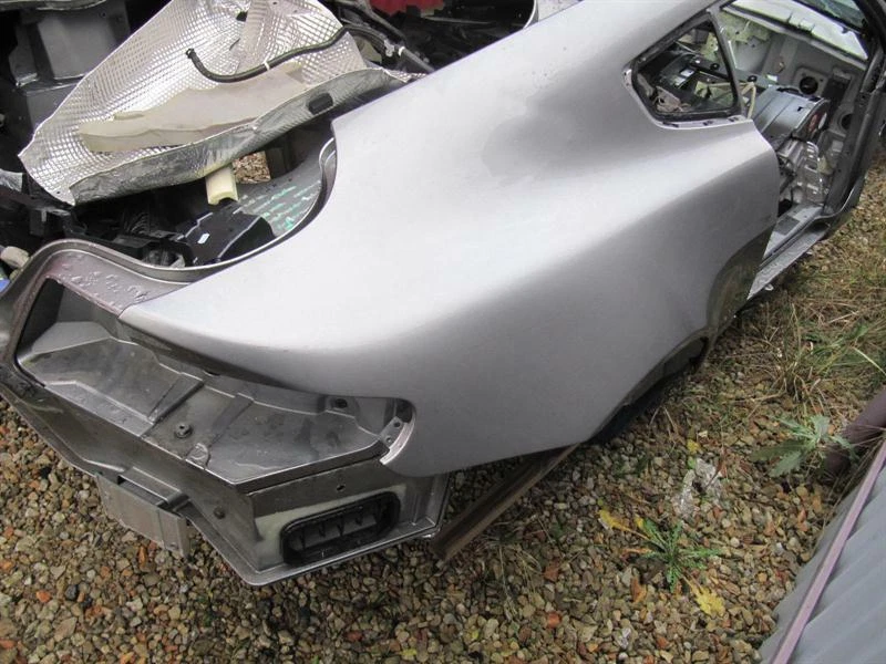 Aston Martin Vantage Kotflügel Seitenteil Seitenwand hinten karosserie QUARTER - Image 3