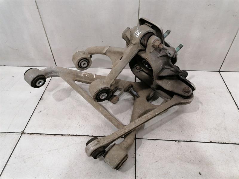 ASTON MARTIN VANTAGE V8 RRH Hub 8D33-5A970-AB Radlagergehäuse Hinten Rechts