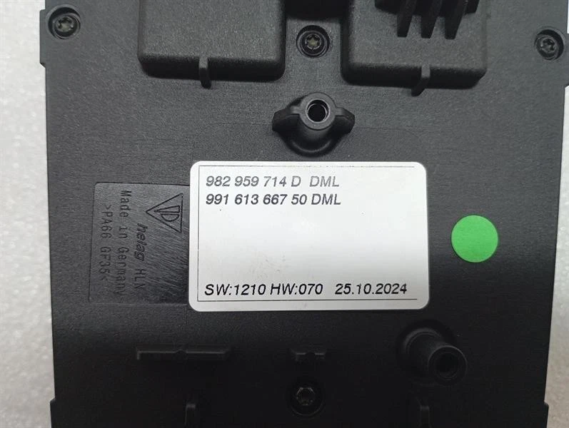 PORSCHE CAYMAN 718 GT4RS Switch 99161366750 AXLE LIFT Schalter - Image 4