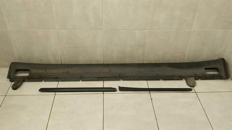 PORSCHE CAYENNE 958 92A Left Side skirt 7P5853558 Seitenschweller Links