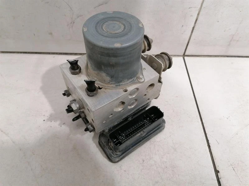 PORSCHE TAYCAN 9J A.B.S Pump 9J1614095R ABS Pumpe HYDRAULIKBLOCK - Image 3