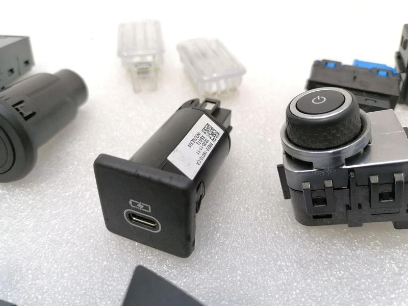 JAGUAR i-PACE X590 EV400 Switch set J8A2-2B623-AB Schalter satz - Image 6