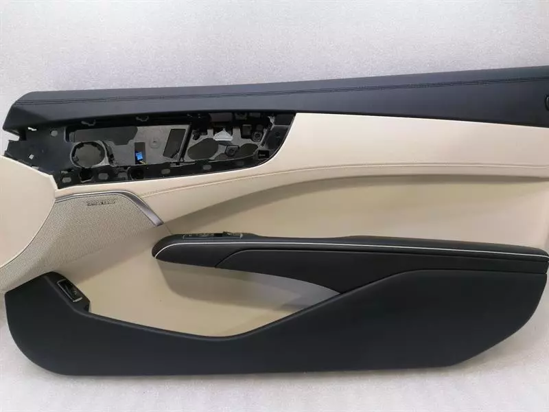 MERCEDES SL R231 Door card Right DESIGNO LEATHER A2317205601 RHD RECHTSLENKER