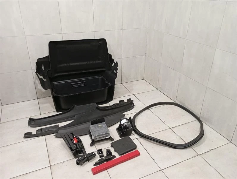PORSCHE CAYMAN 718 GT4RS  Luggage Compartment Cover 99155104520 Kofferraum