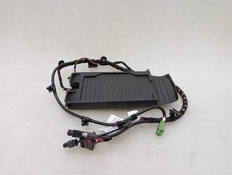 PORSCHE CAYMAN 718 Wireless Phone Charger 9P1035502A Telefon Ladeschale