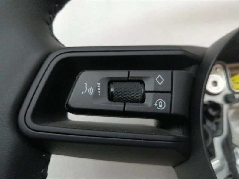 PORSCHE TAYCAN 9J Steering Wheel 36 CM Lenkrad HEATED GTS SPORT - Image 3