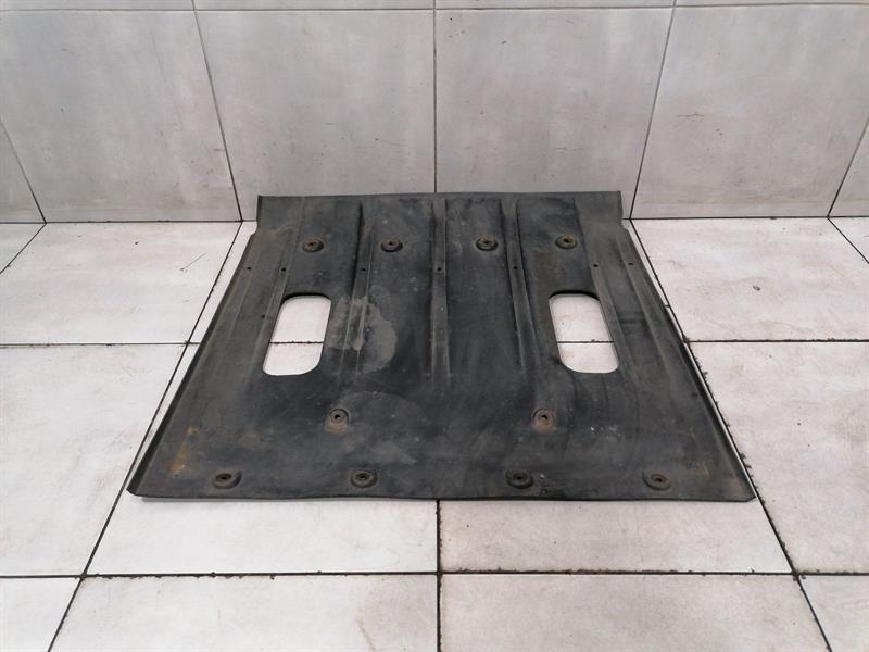 ASTON MARTIN VANTAGE V8 UNDERTRAY 6G33-17C857-AC Unterbodenverkleidung