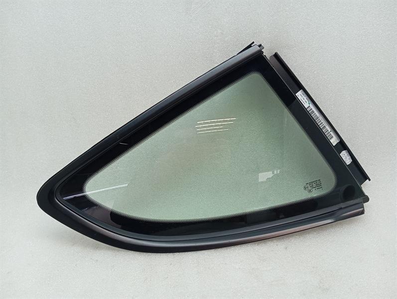 PORSCHE CAYMAN 718  Right Rear Quarter Glass 98154311205 Türscheibe ¼ Hinten Re