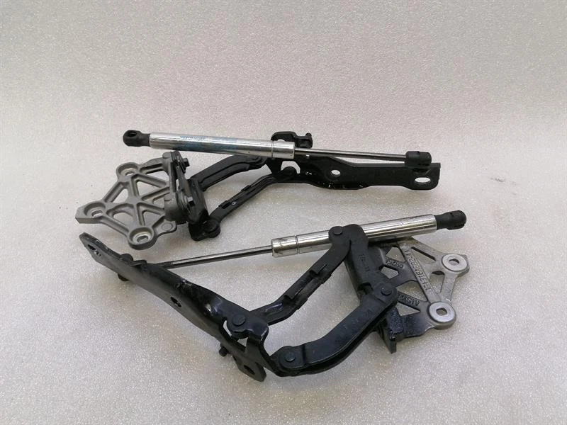 ASTON MARTIN RAPIDE AMR Bonnet Hinge set DG43-16801-AA Haubenscharnier satz - Image 2