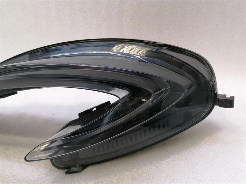 McLaren 570S Spider Right Rear Light 13A3749CP Rückleuchte Hinten Rechts - Image 3