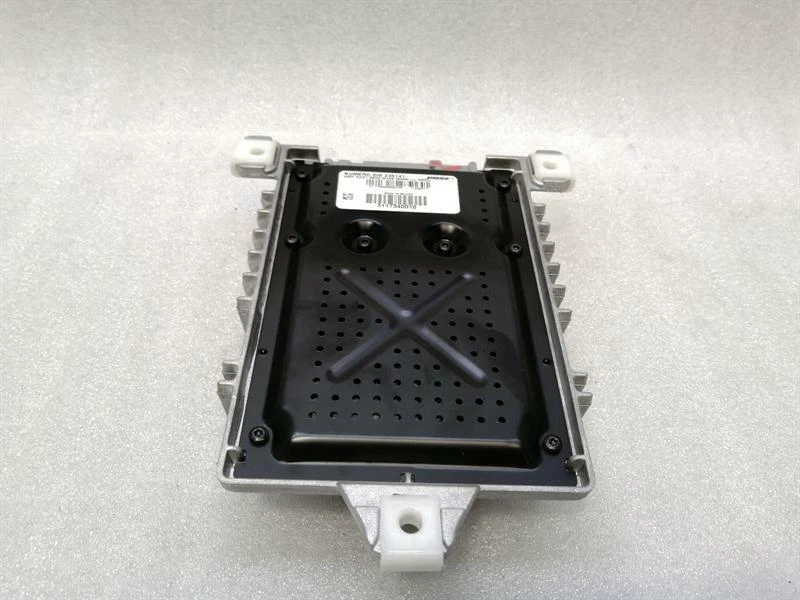 MASERATI QUATTROPORTE M139 Amplifier 235141 Verstärker BOSE AUDIO - Image 2