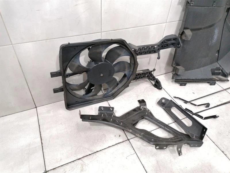 McLaren 600LT Spider Cooling fan 13A6527CP  LINKS  LUEFTER LEFT - Image 4