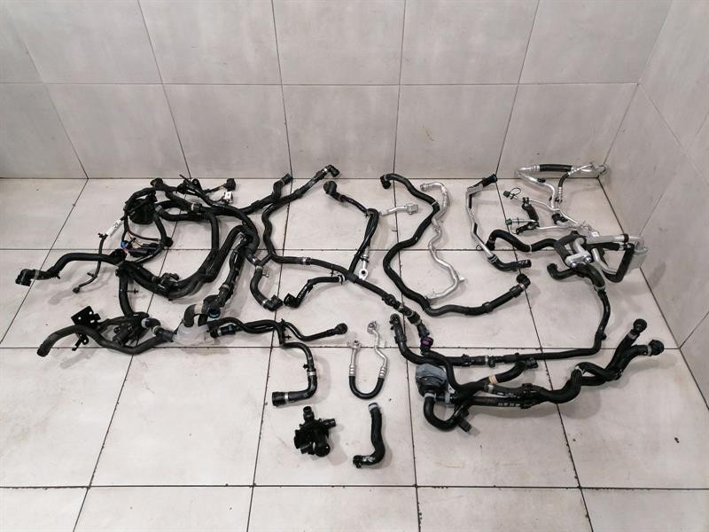 JAGUAR i-PACE X590 EV400 Cooling Pipe set M9D3-8D316-AB Kühlwasserschlauch satz