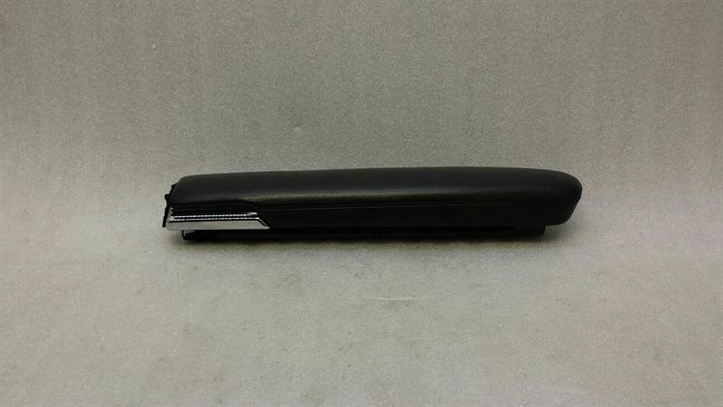 MERCEDES S-class W221 Right Door Armrest A2217201495 Armlehne Vorne rechts