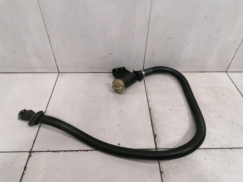 PORSCHE 911 993 Fuel Filler Neck 99320736104 Einfüllstutzen