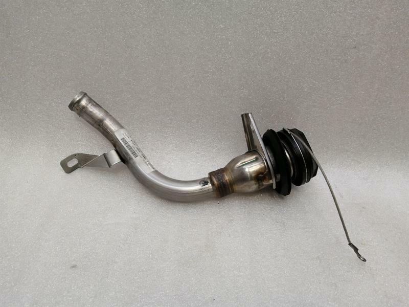 ASTON MARTIN VANTAGE V8 Fuel Filler Neck DD23-9032-AA Einfüllstutzen