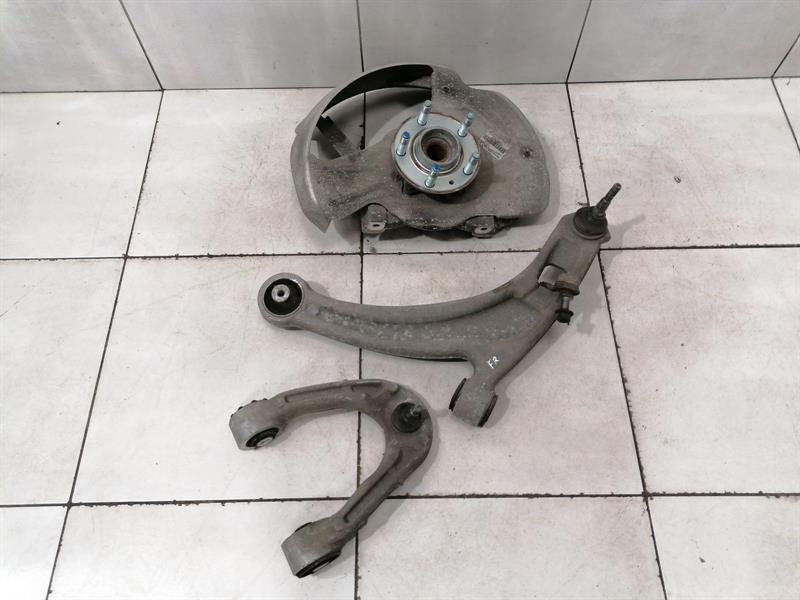 ASTON MARTIN DB9 Volante Right Front Hub 8D33-3K186-AC Radlagergehäuse Vorne Re