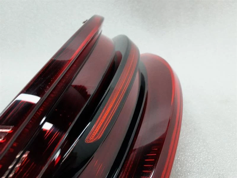 PORSCHE MACAN 95B Left Rear Light 95B945095B Rückleuchte Hinten Links ECE - Image 2