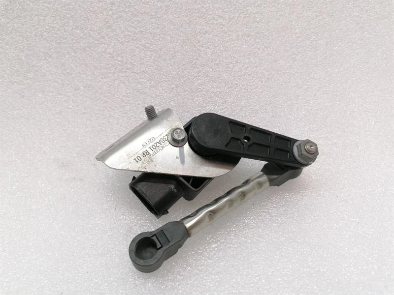 McLaren 600LT Spider Sensor 13B0681CP LEVEL NIVEAU - Image 4