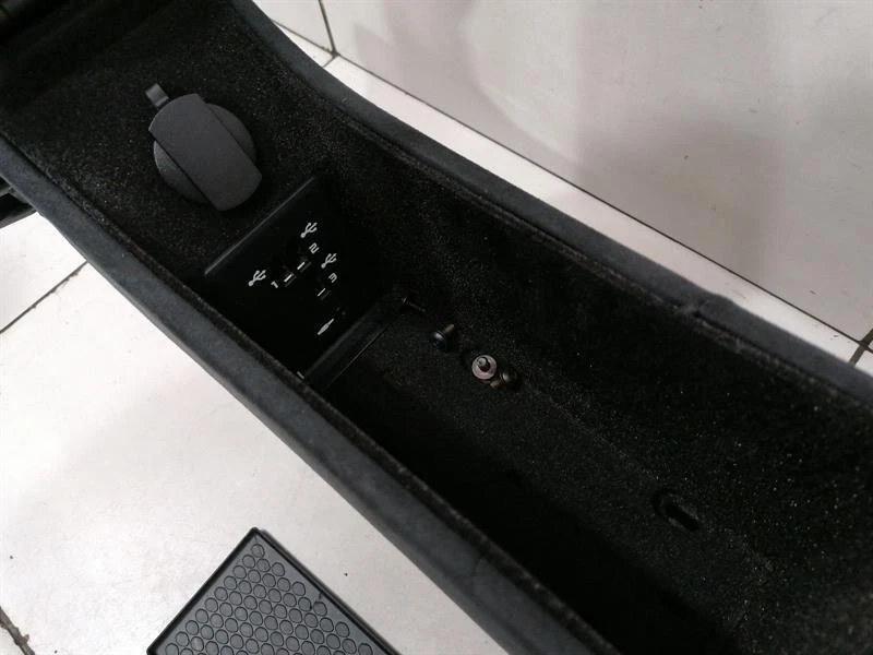 McLaren 570S Spider  Console 13NA187CP Mittelkonsole Konsole ALCANTARA LEATHER - Image 7