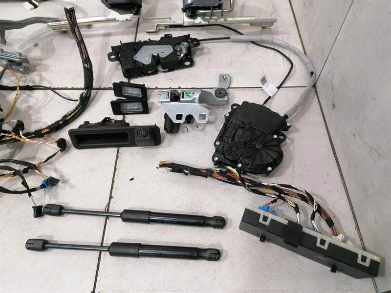 BMW 3 M3 G81 G21 61355A19DB3 AUTOMATIC TAILGATE SET Heckklappe AUTOMATISHCE - Image 3