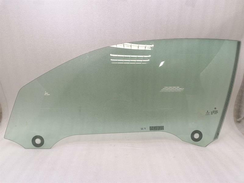 BMW M4 F82 Left Front Door Glass 51337268725 Türscheibe Vorne Links