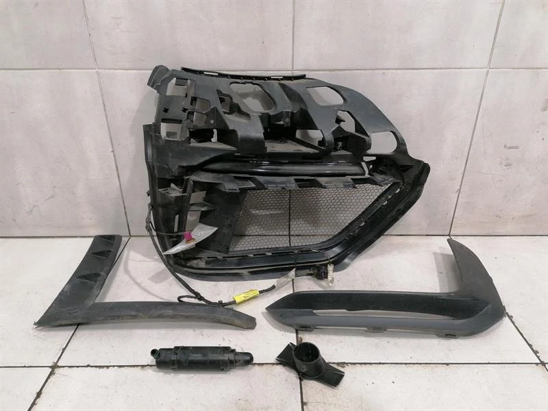PORSCHE CAYMAN 718 GT4 Right Front Foglamp 982953352A Nebelscheinwerfer Rechts
