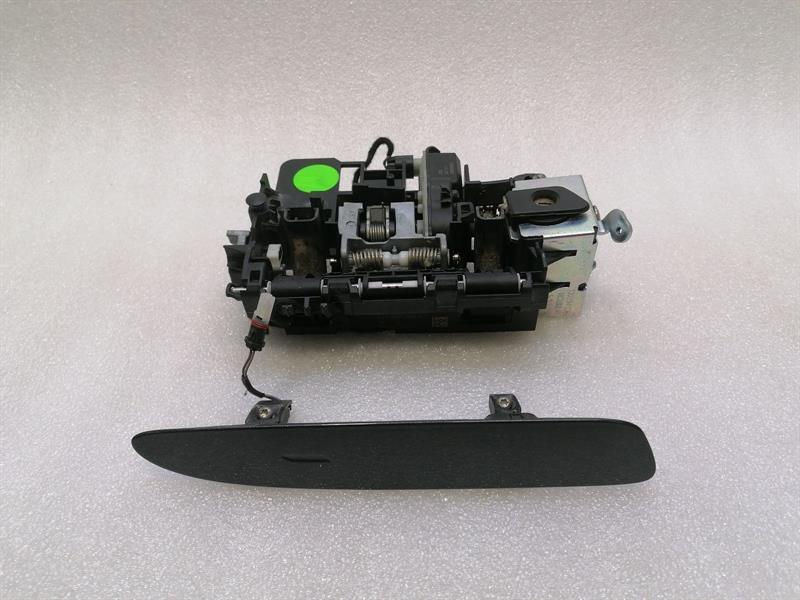PORSCHE TAYCAN 9J Door handle 9J1837206D FR VR Türgriff