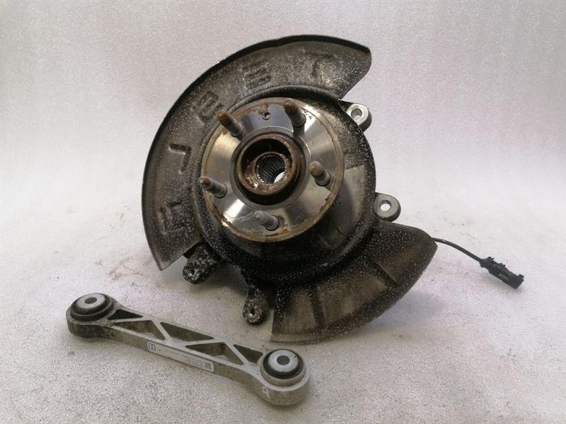 TESLA MODEL S 70 Right Rear Hub 1042507-00-B Radlagergehäuse Hinten Rechts