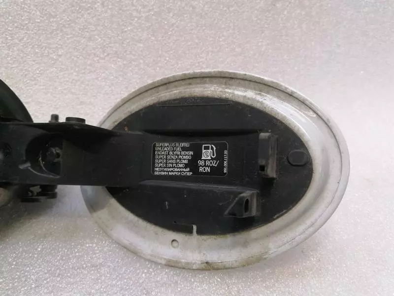 PORSCHE BOXSTER 718 Fuel filler cap 98280993000 Tankdeckel Tankklappe - Image 4