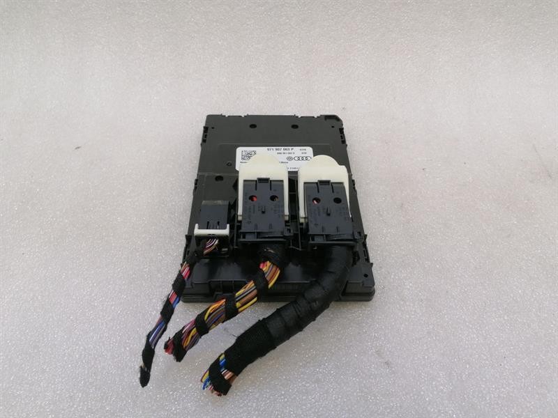 PORSCHE TAYCAN 9J Electronic module BCM 971907063P Steuergerät CTRL UNIT