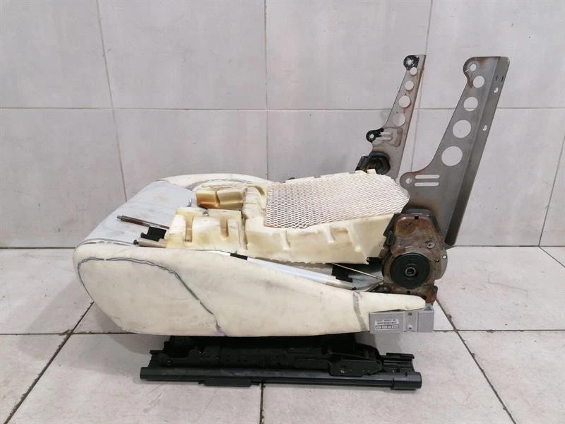 ASTON MARTIN RAPIDE AMR Seat AD43-14D698-AC Sitz Electric motors frame rahmen - Image 7