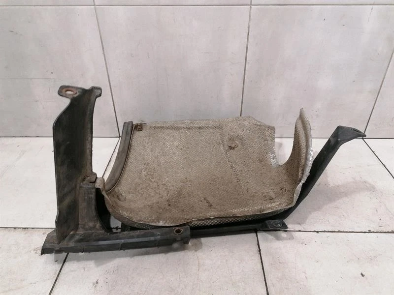 PORSCHE 911 996 REAR LEFT Holder-Bracket 996505479 HalterTräger hinten links C2 - Image 3