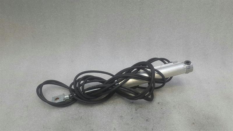 MERCEDES C Class W205 Roof Hydraulic Cylinder A2058000600 Hydraulikzylinder Dach