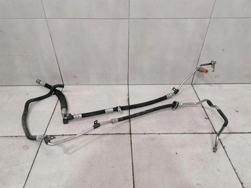 ASTON MARTIN RAPIDE AMR Power steering hose FD33-3A719-BA RECHTSLENKER RHD - Image 2