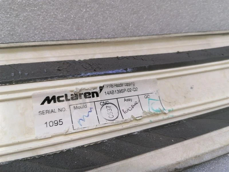 McLaren 720S Spider 14AB139SP SPIDER TOP BLACK WINDSHIELD TRIM - Image 7