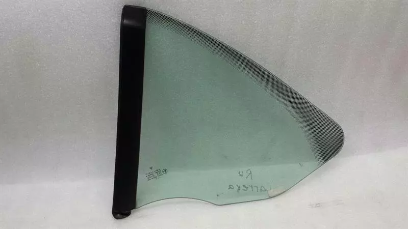 Porsche 911 996 carrear Right Rear ¼ Glass 99654311209 Seitenscheibe Cabrio - Image 3