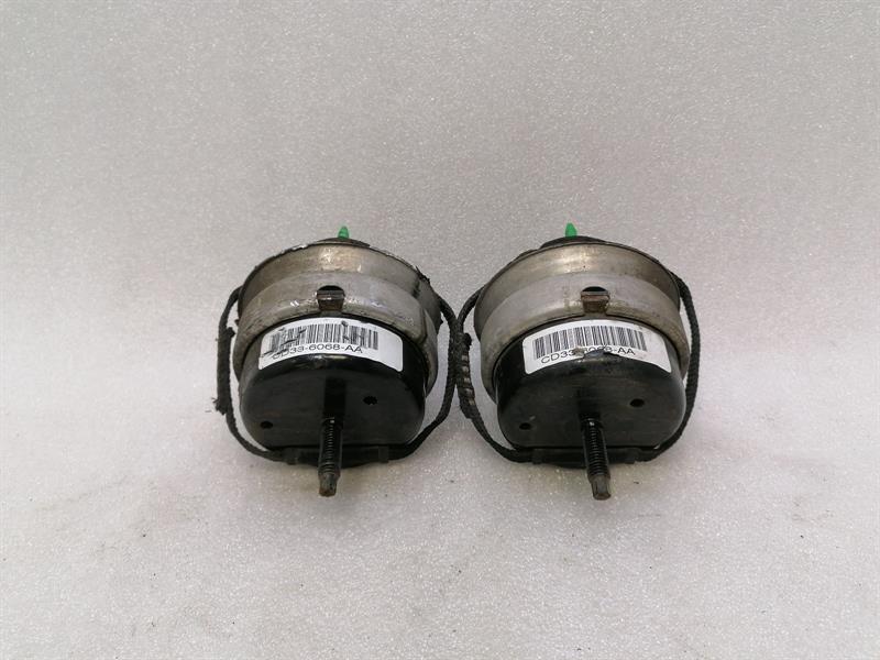 ASTON MARTIN VANQUISH AM310  Gearbox mount CD33-6068-AA Getriebehalter